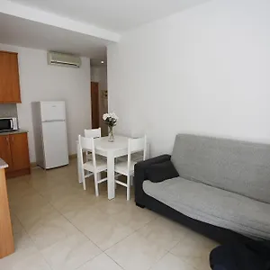 https://residencial-claudia.catalonia-hotels.com